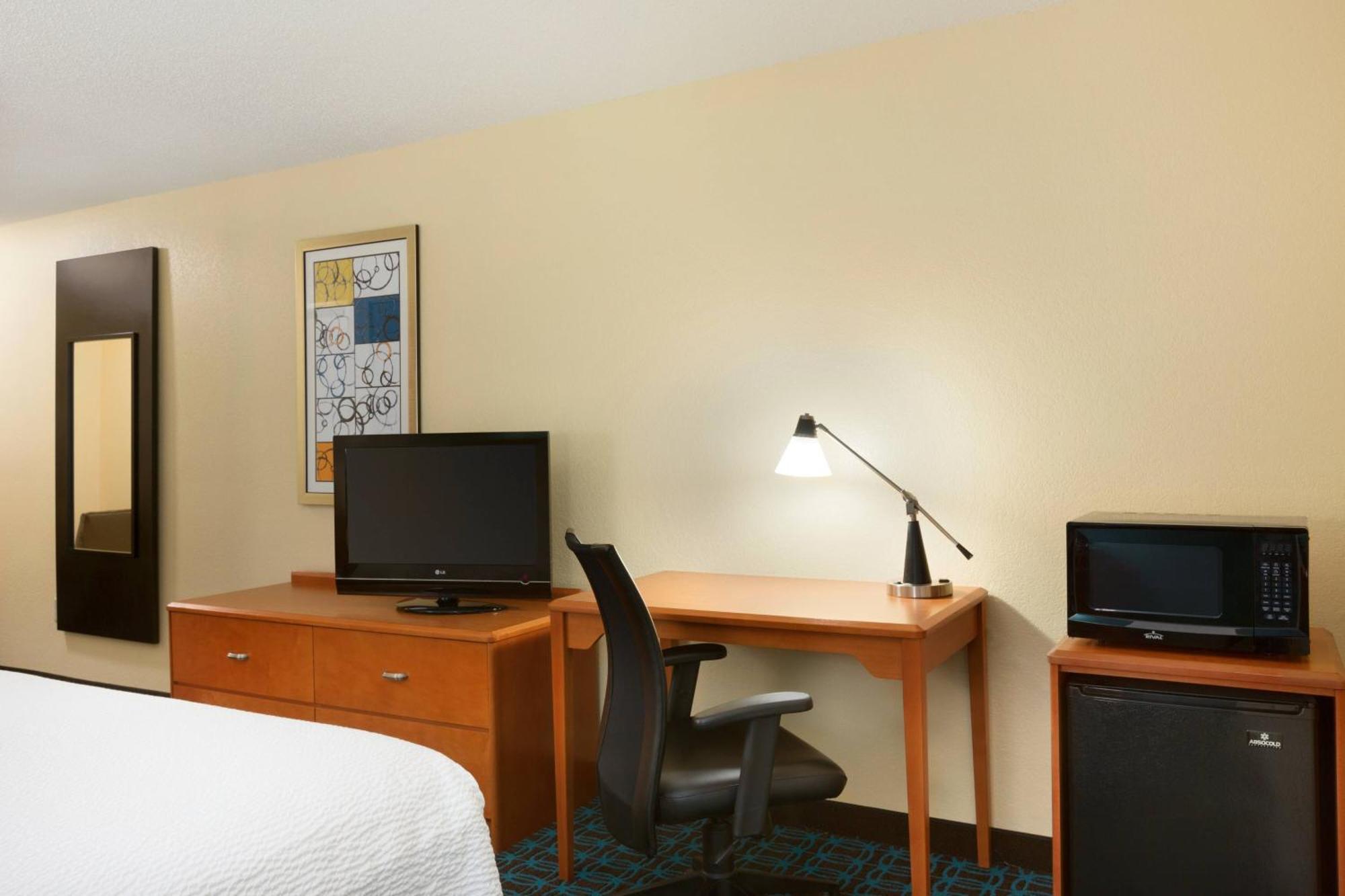 Fairfield Inn & Suites Dallas Месквіт Екстер'єр фото