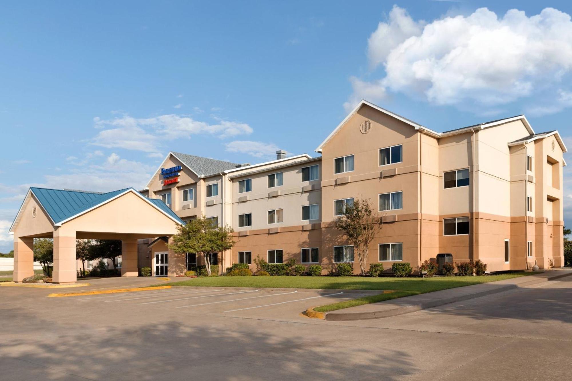 Fairfield Inn & Suites Dallas Месквіт Екстер'єр фото