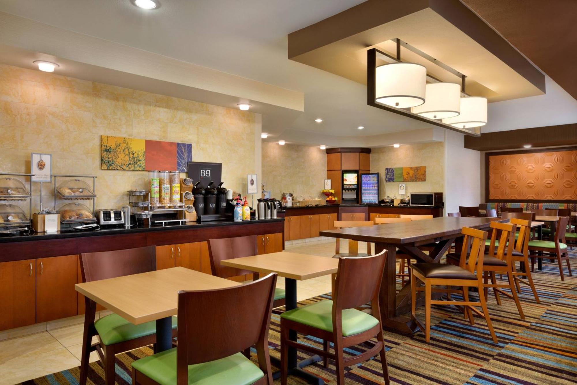 Fairfield Inn & Suites Dallas Месквіт Екстер'єр фото